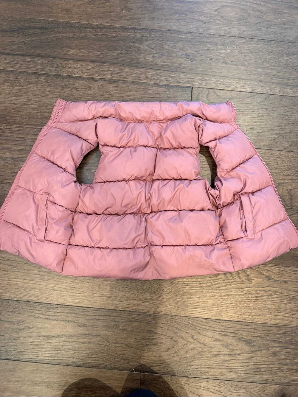 Old Navy Girls Pink Puffer Vest Size 2T - C8-031